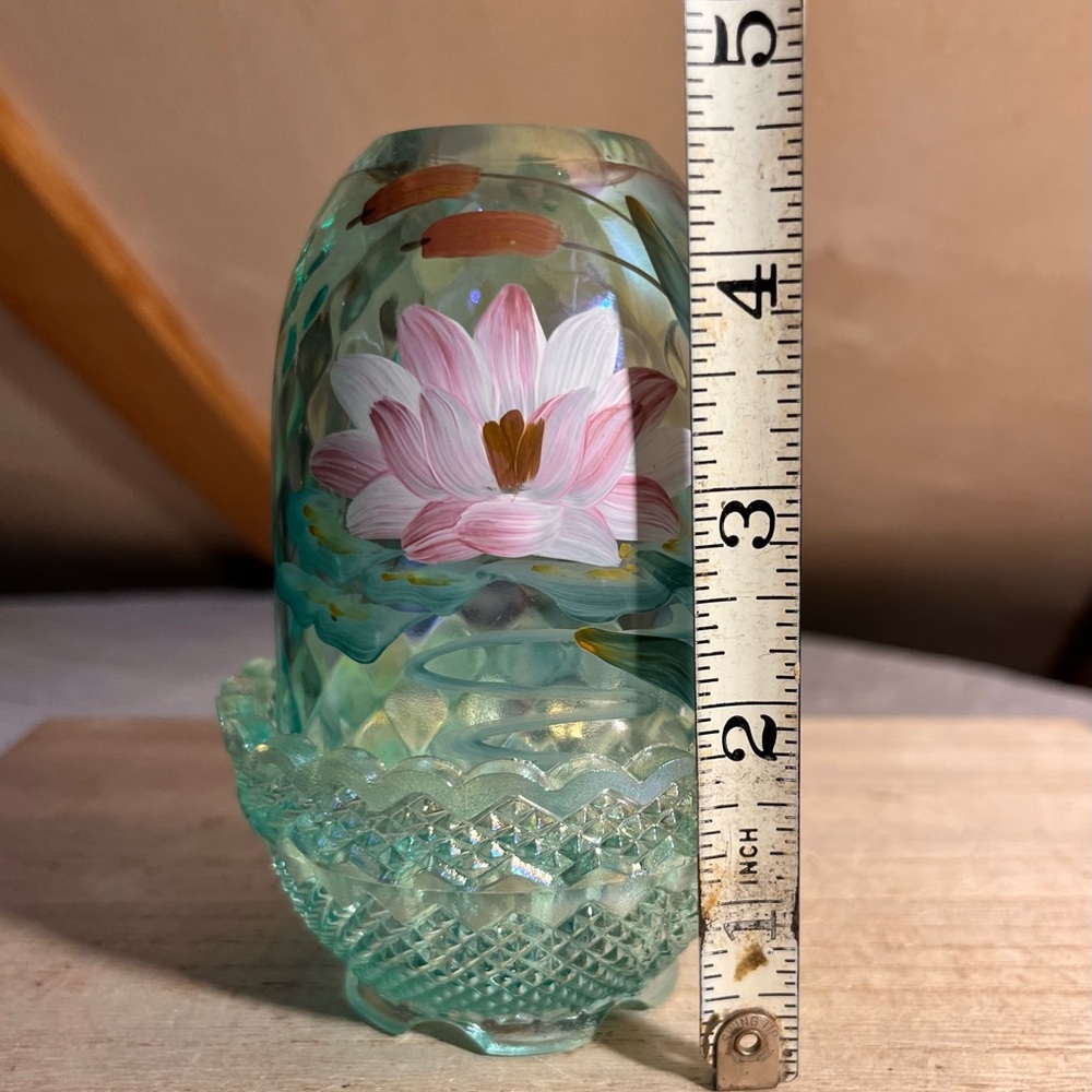 Sold! Beautiful Fenton Willow Green Hand Painted Fairy Lamp - Picture 7 of 8